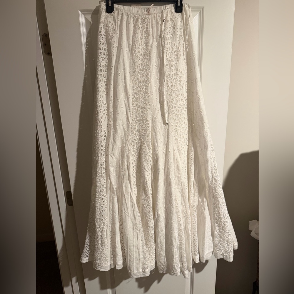 Free People Ivory embroidered onesie 🔥 Size M - Picture 3 of 6